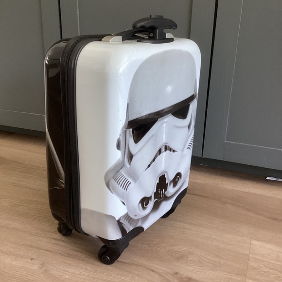 NEW Star Wars Storm Trooper Hard Sided BLACK AND WHITE Wheeled Luggage 18” kids - Picture 2 of 16